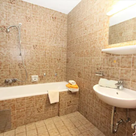 Roemerhof-4 By Interhome Lägenhet Fügen